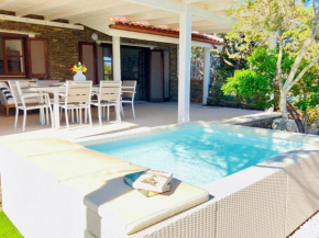 Villetta con piscina e ampio giardino